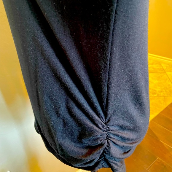 Black Peek a boo cutouts sleeved top - Picture 3 of 3